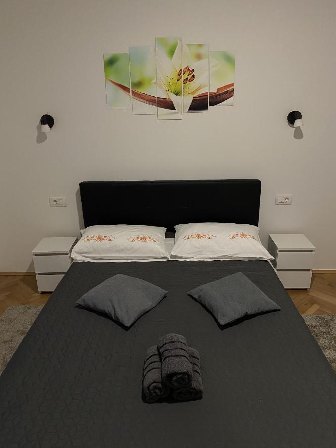 פלוצ'ה Apartment & Rooms - Marina מראה חיצוני תמונה