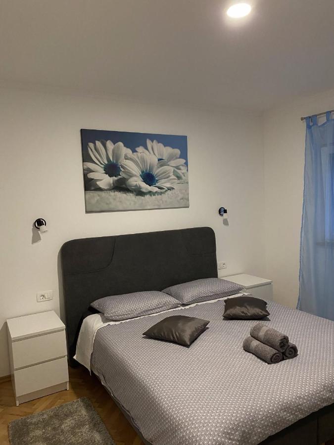 פלוצ'ה Apartment & Rooms - Marina מראה חיצוני תמונה